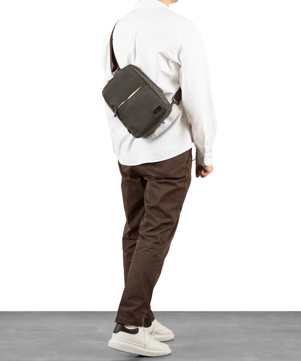 ACE BAGS & LUGGAGE Arcapel バネオ ボディバッグ 68832 アルカペル 