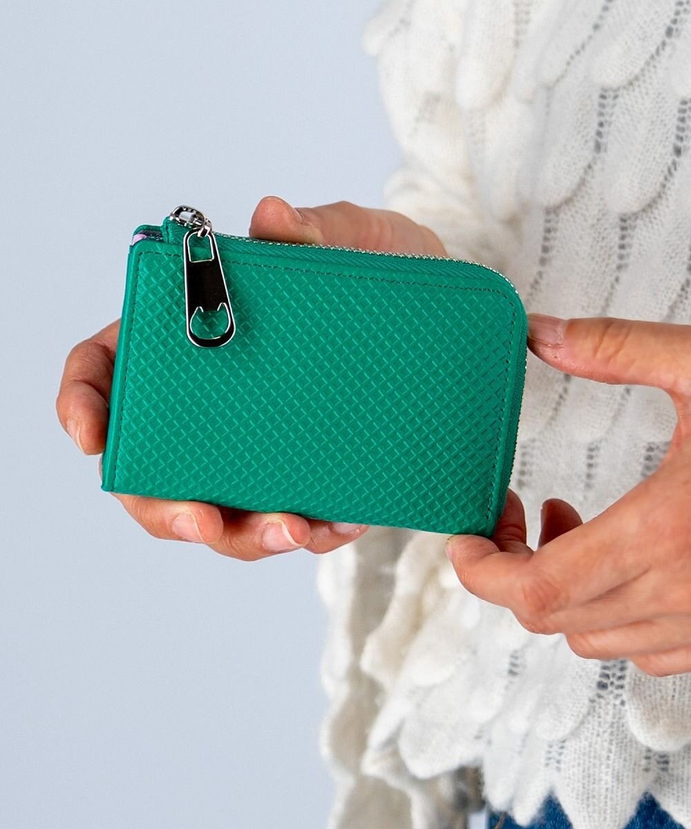 tsumori chisato CARRY クロスエンボス マルチケース ミニ財布 