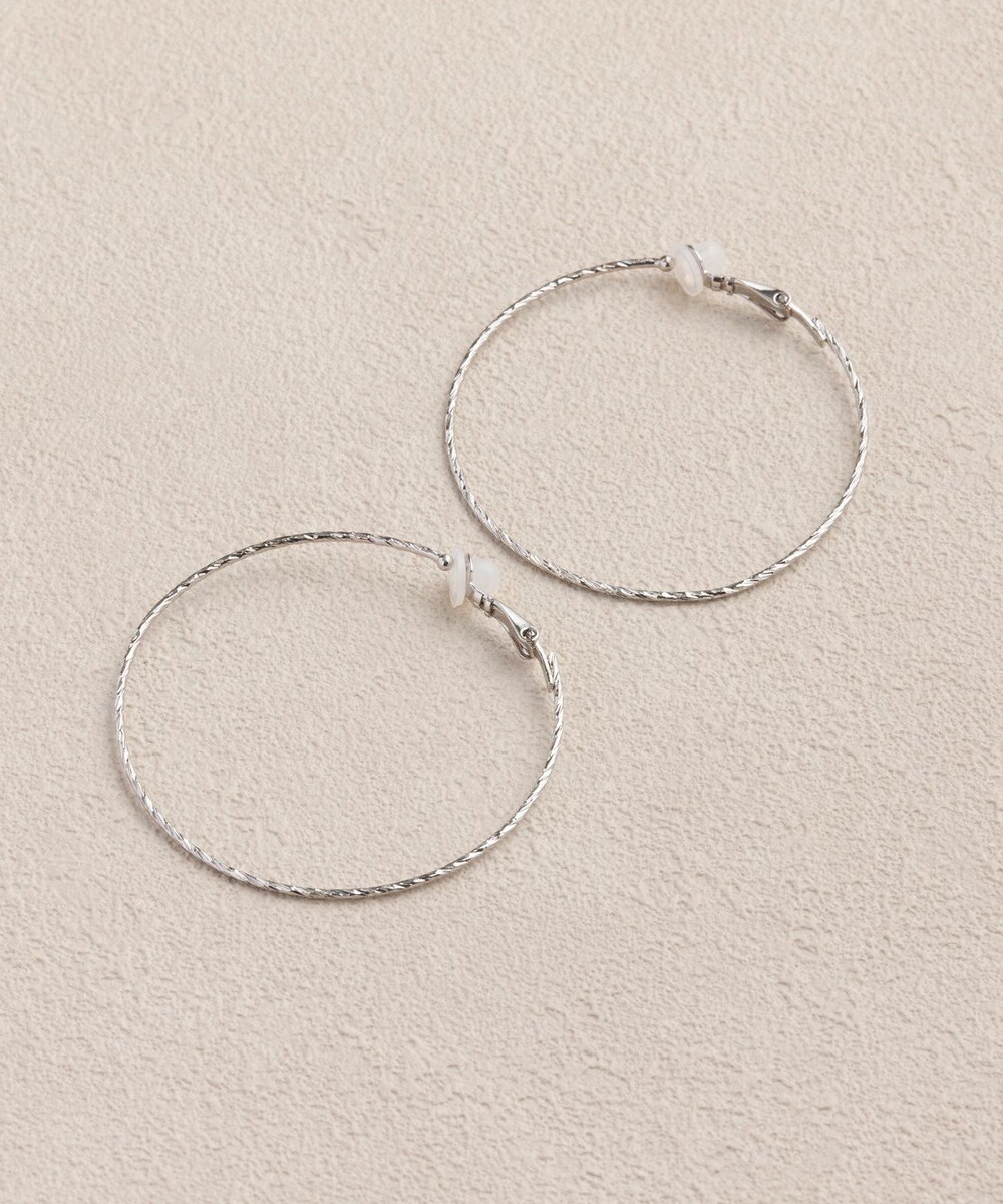 Phoebe ツイストラインフープイヤリング　シルバー 