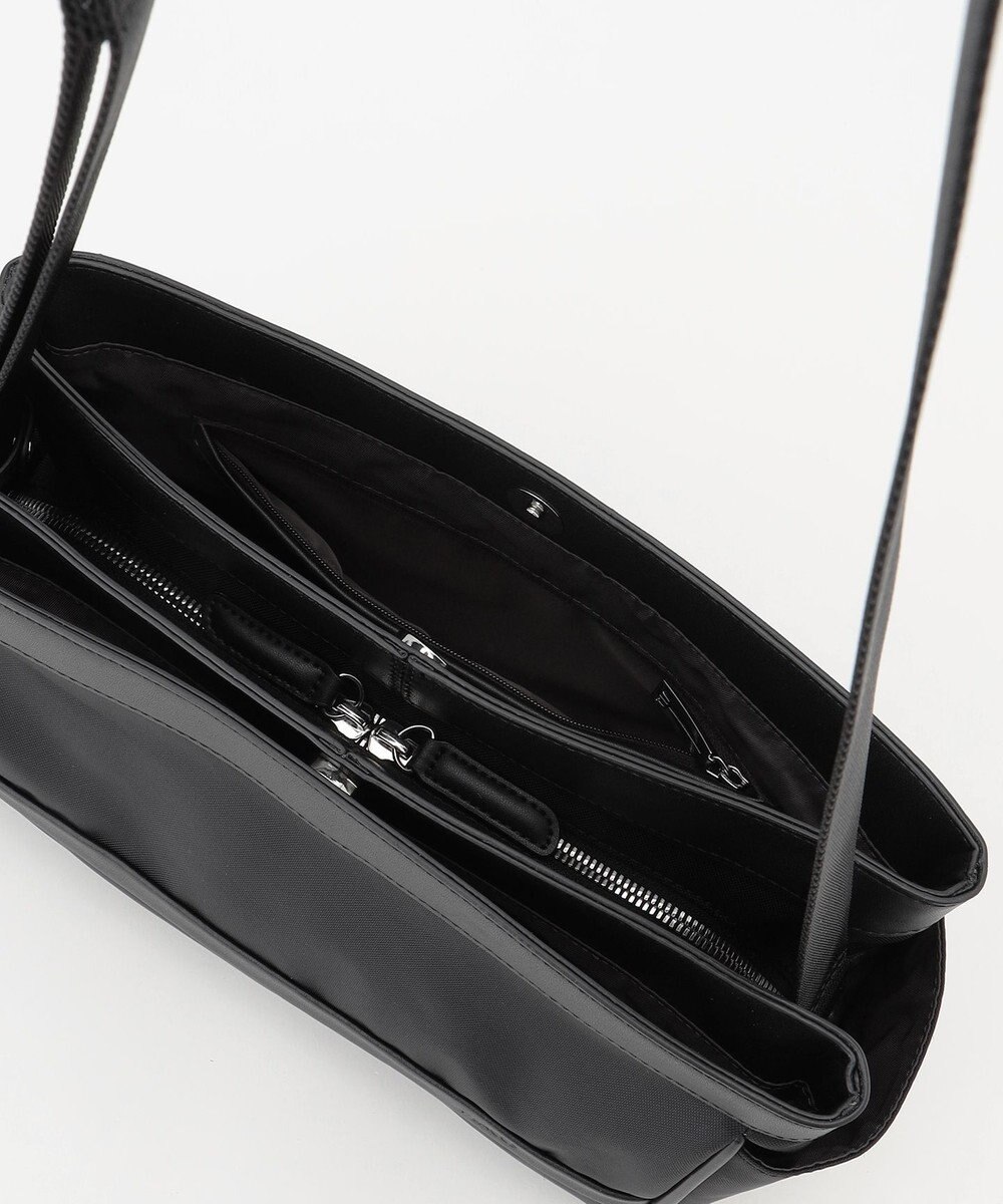 Y'SACCS トラベル ホライズンショルダー 