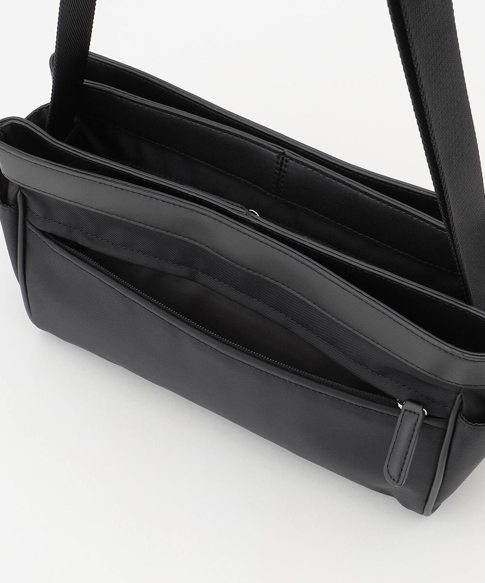 Y'SACCS トラベル ホライズンショルダー 