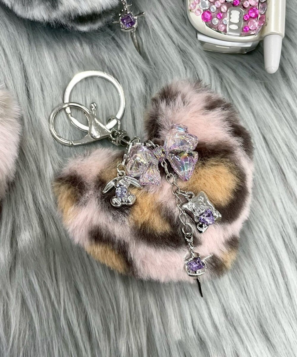 WEGO ファーハートビーズチャームキーホルダー 