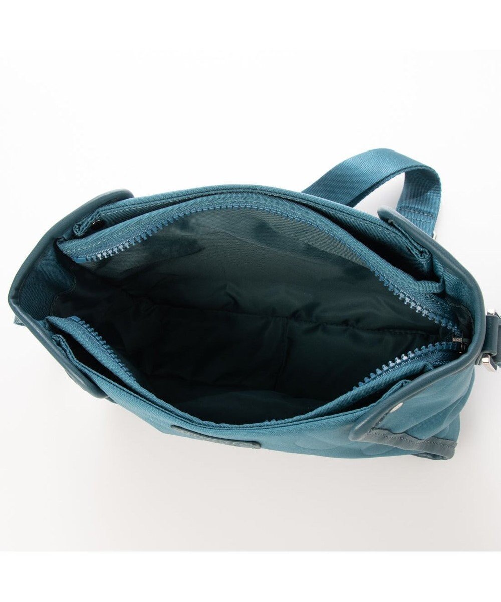 Y'SACCS ヒートエンボス ポルカドットポシェット 