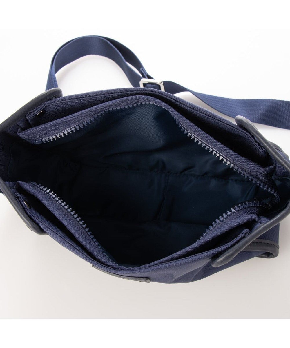 Y'SACCS ヒートエンボス ポルカドットポシェット 