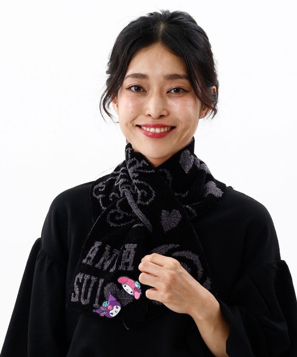 AURORA 【 ANNA SUI（アナ スイ）】マイメロディ&クロミ 刺しゅうブローチ付きモールニットマフラー 