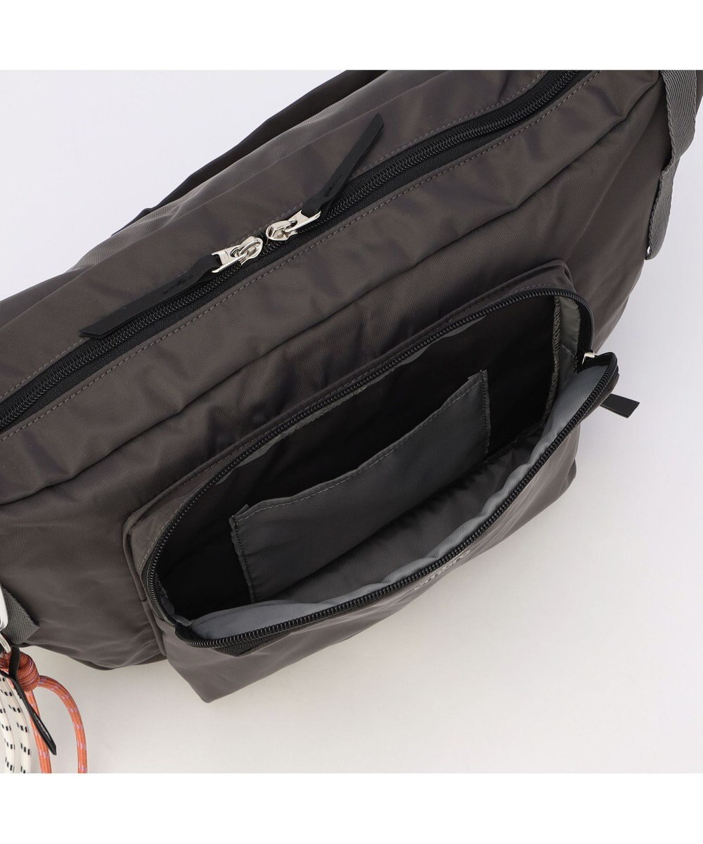 ACE BAGS & LUGGAGE umbro ラウンドショルダーバッグ 6W13 20313 アンブロ 