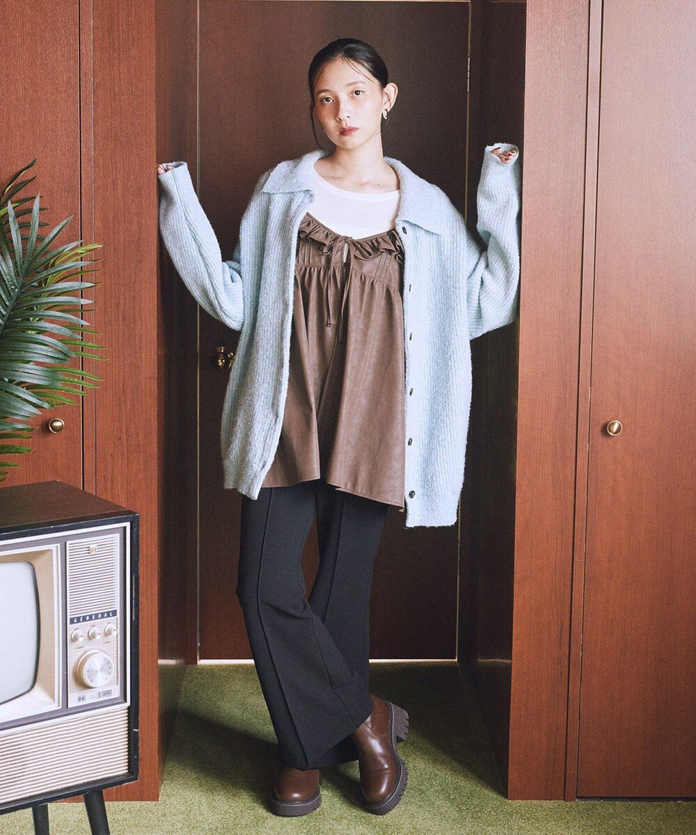 earth music&ecology センターシームフレアパンツ 