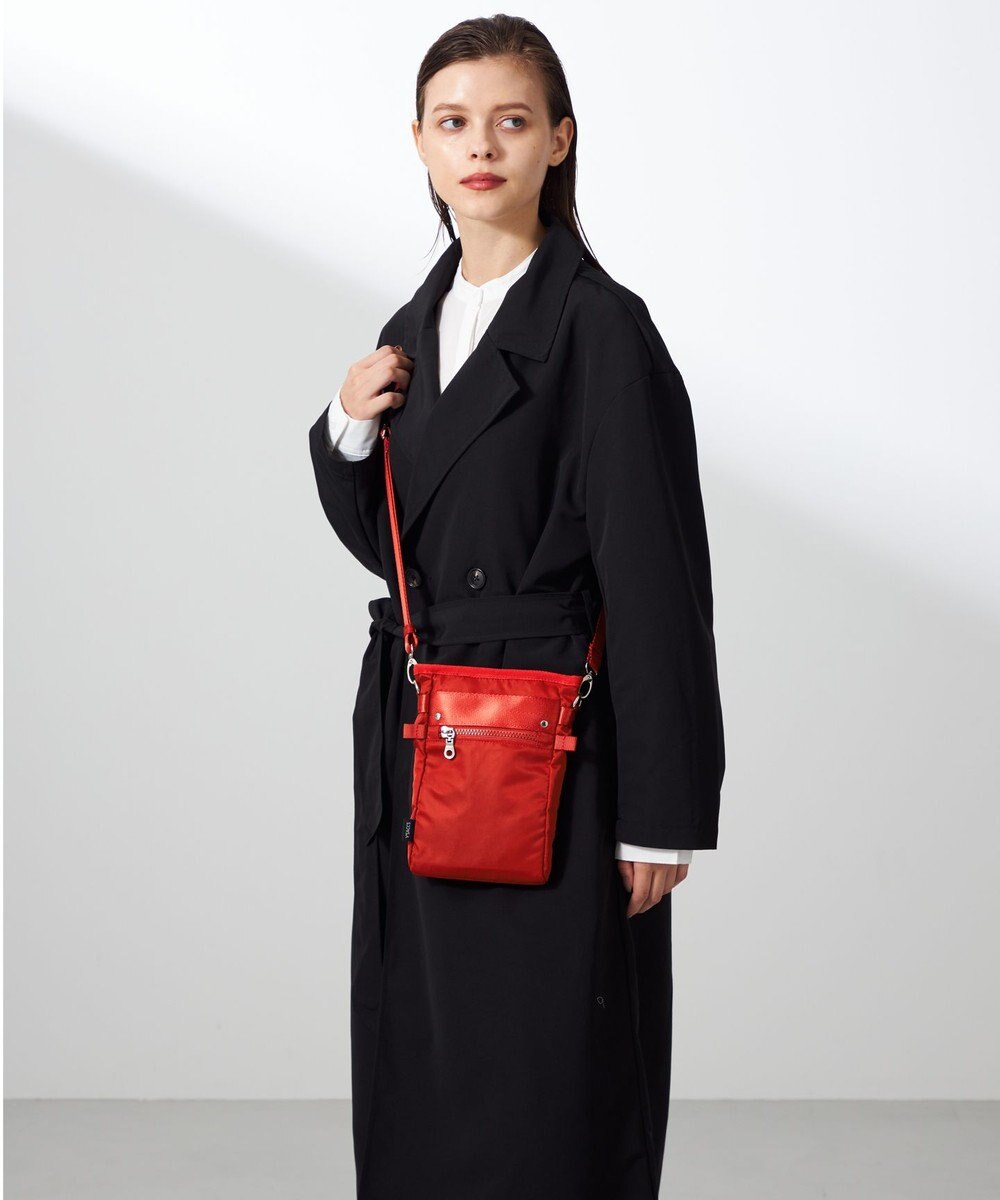 Y'SACCS テープデザイン　トラベルポシェット 