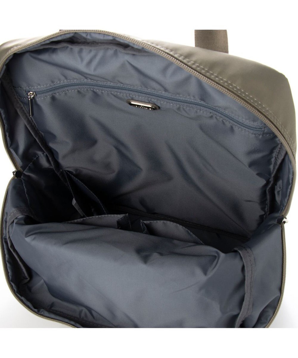 LA BAGAGERIE 10ポケット持ち手付きリュック Lサイズ 