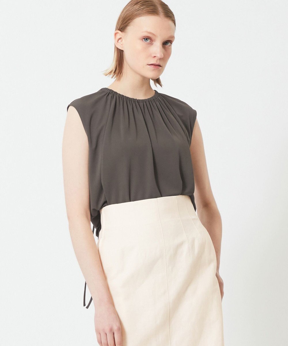 BEIGE， MELLE / ノースリーブトップス 