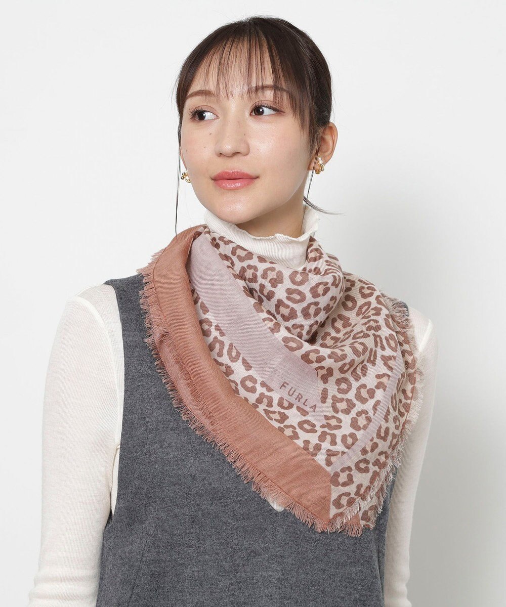 MOONBAT FURLA(フルラ）レオパードウールスカーフ 80×80㎝ 
