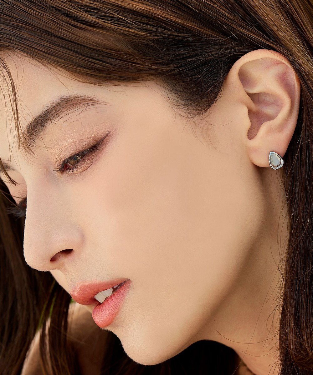 Tiaclasse 【金属アレルギー対応】ティアドロップピアス 