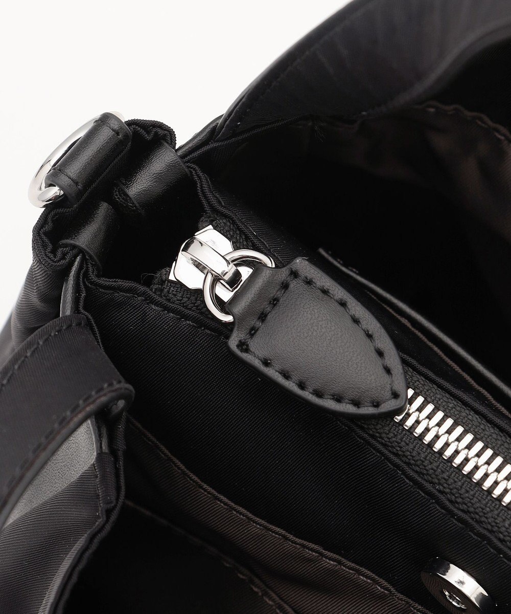 Y'SACCS スクエアすっきりトート SSサイズ 