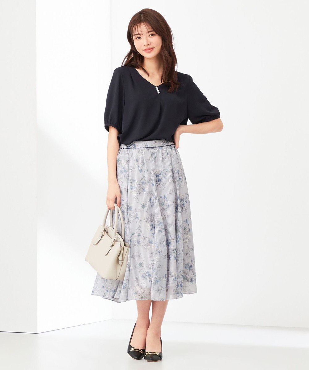 ANY SIS 【洗える】パール調Ｖネック ブラウス 