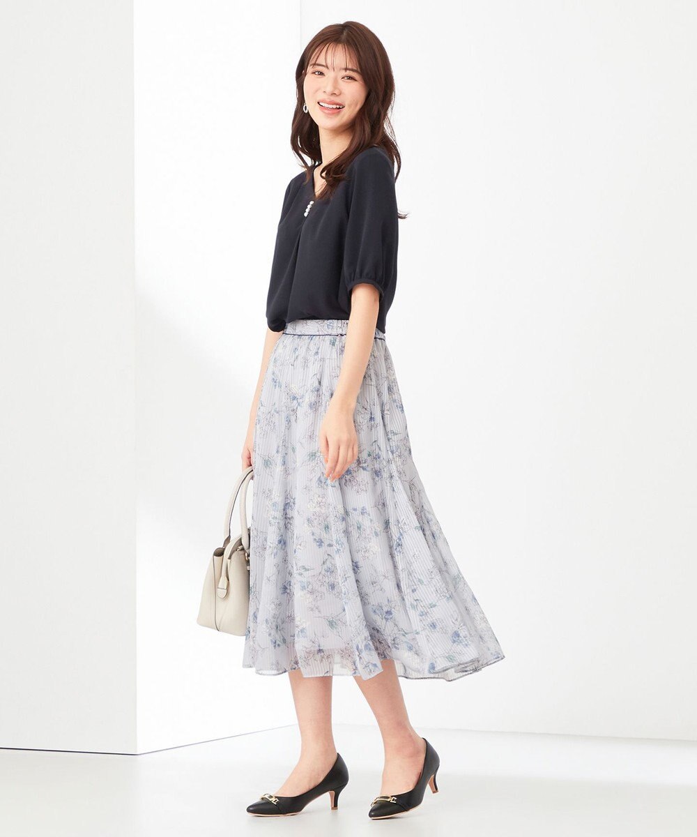 ANY SIS L 【洗える】パール調Ｖネック ブラウス 