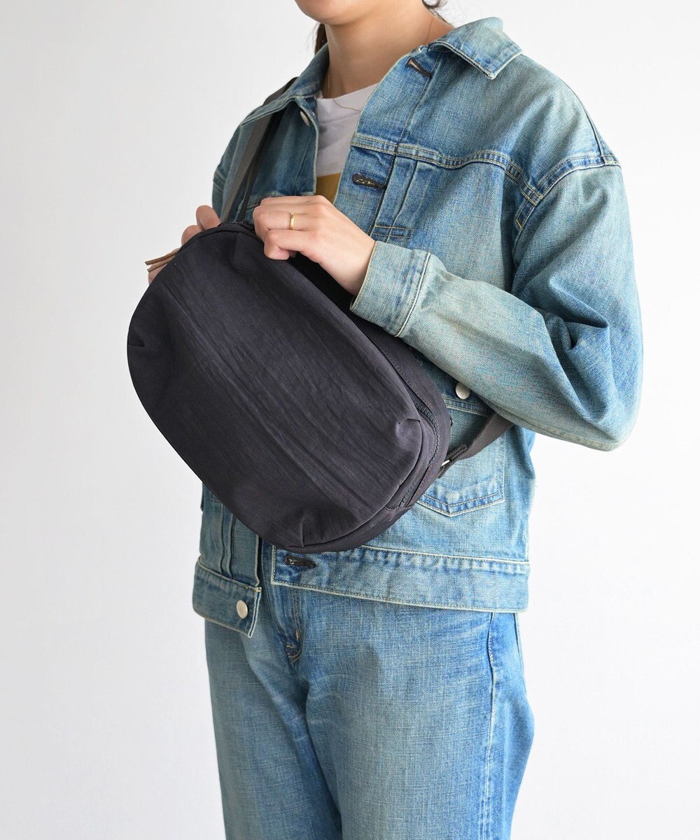 NIZYU KANO FUKUI SIWAナイロンボディバッグ Mサイズ 