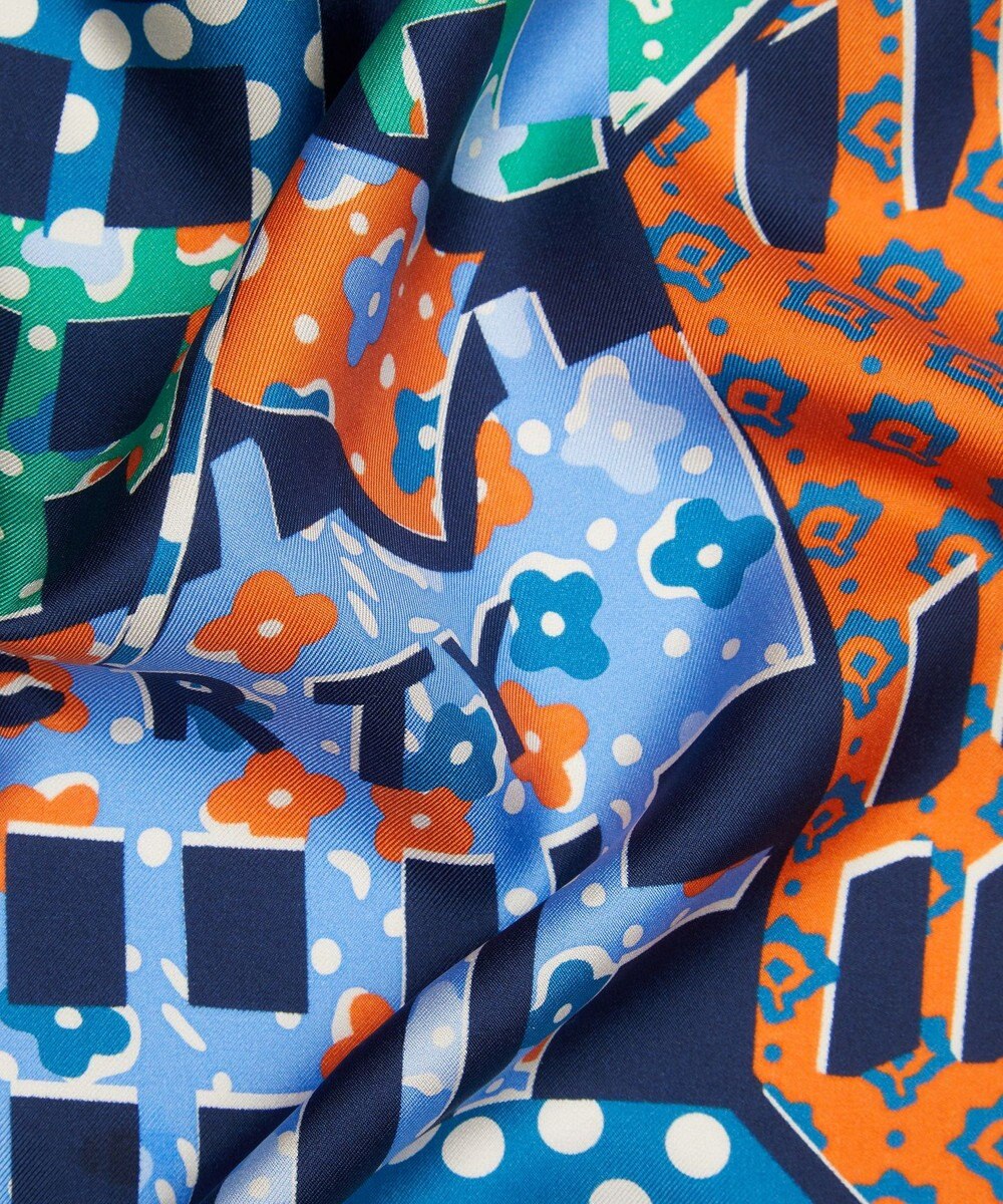 LIBERTY. チューダー パッチワーク 90x90 シルクスカーフ 