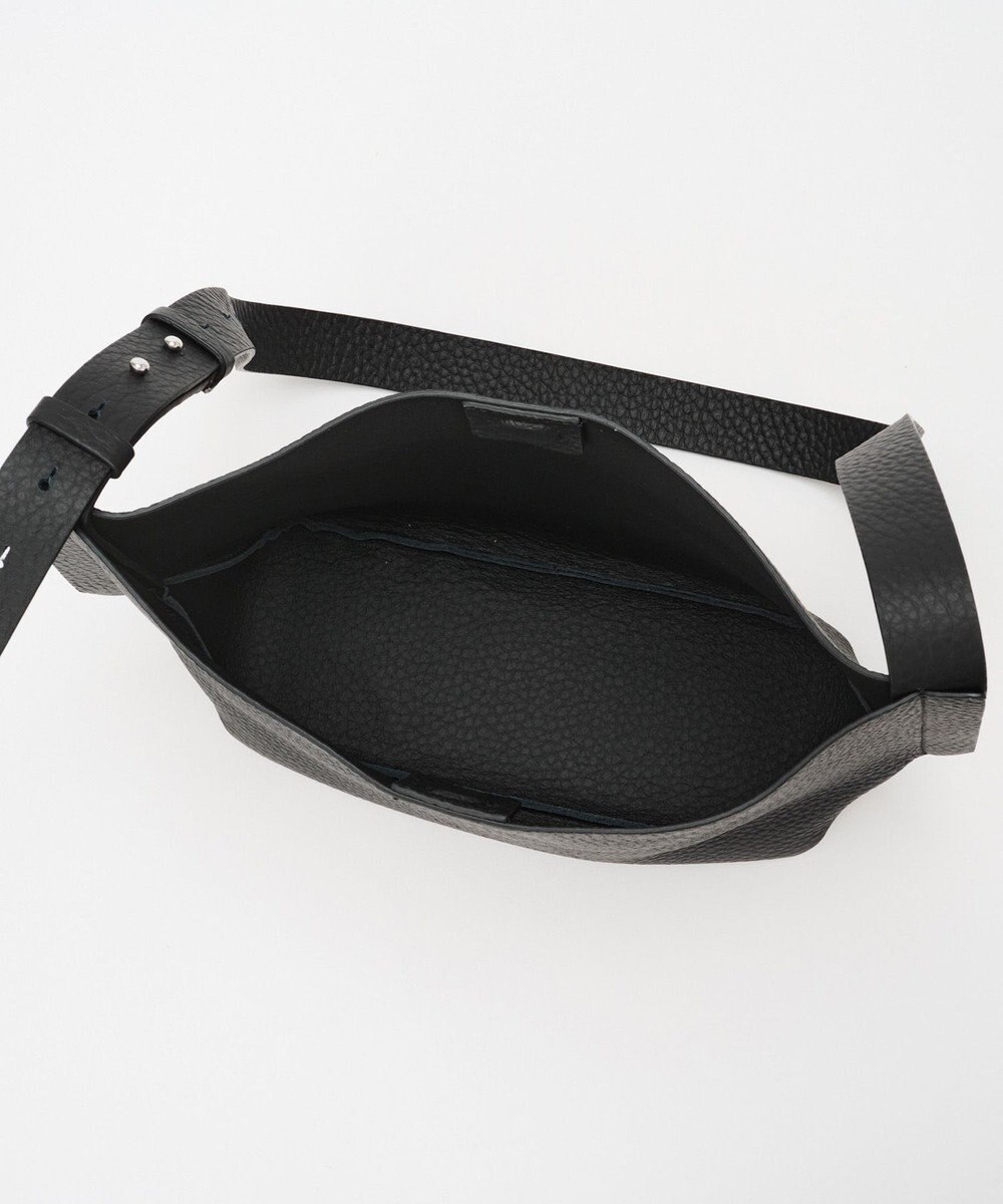 IACUCCI ルオータ ミディアムショルダー ALCE 