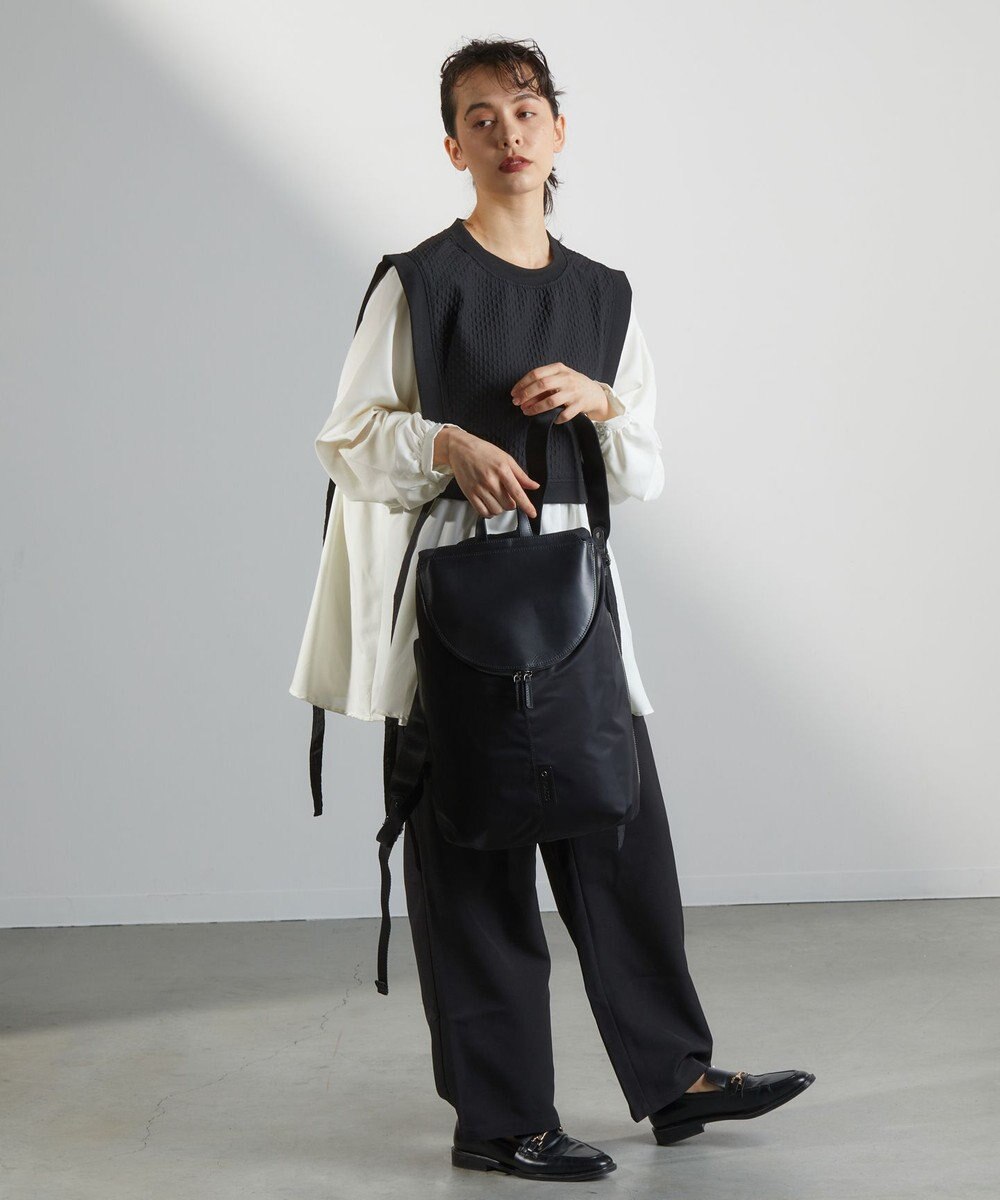 Y'SACCS 【CORDURA×リサイクルレザー】ラウンドフラップリュック 