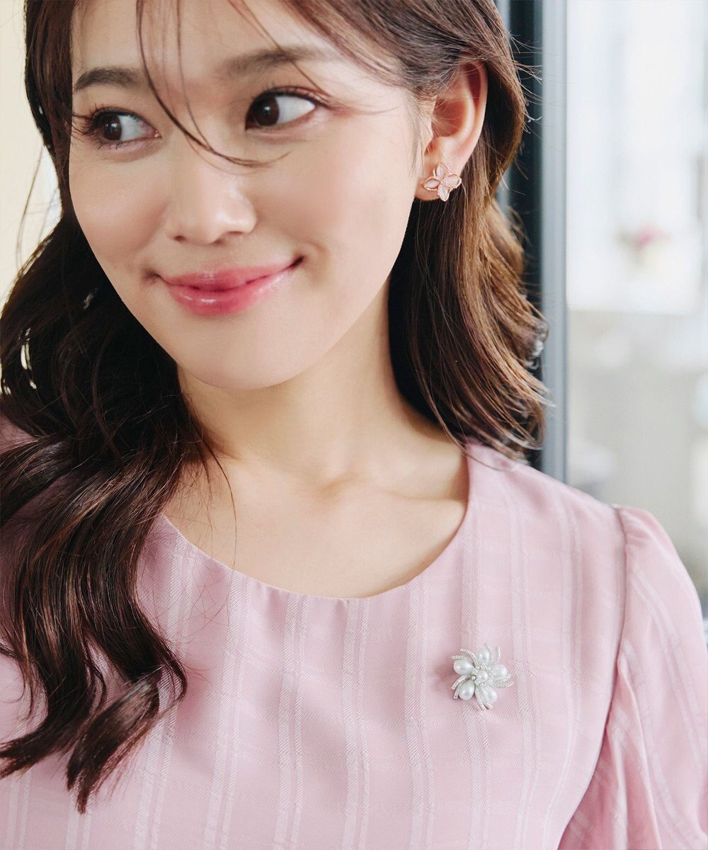 Tiaclasse 【選べる2TYPE】スモールフラワーブローチ 