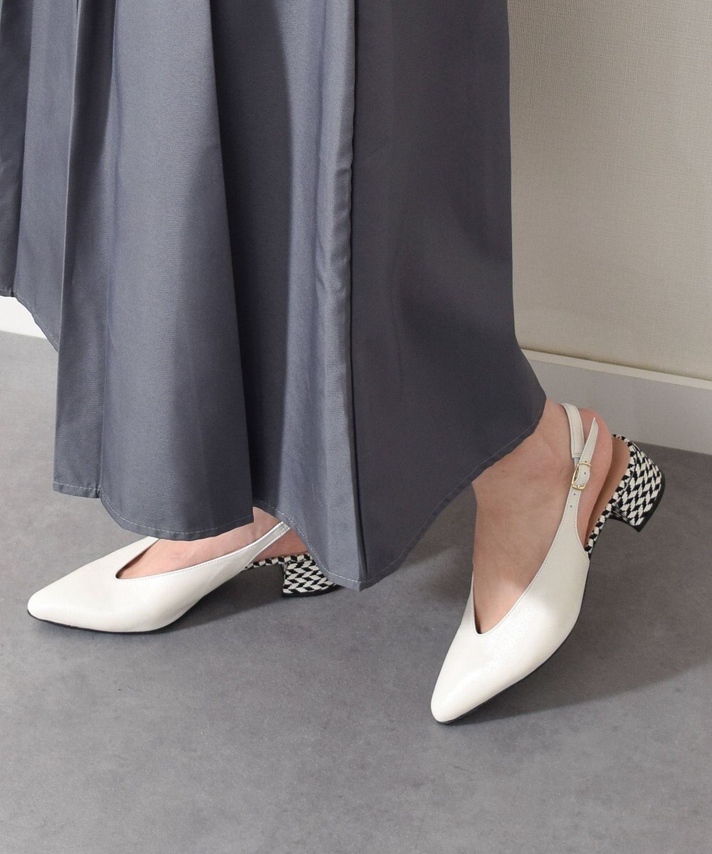 INTER-CHAUSSURES 【INTER-CHAUSSURES】ポインテッドトウVカットバックバンド 