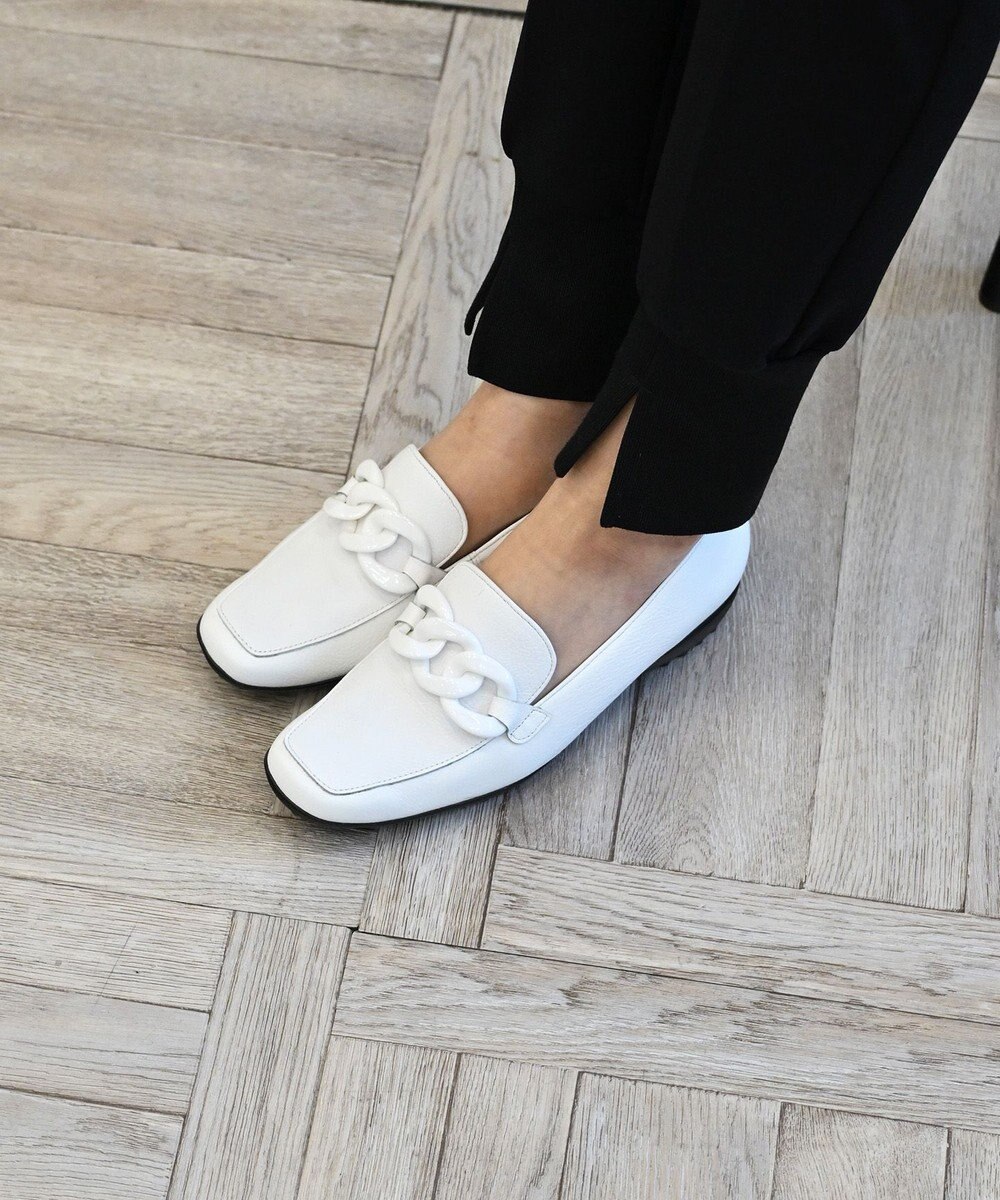 Pointer 【石岡真実さん着用】日本製 本革超軽量チェーンモチーフローファー 