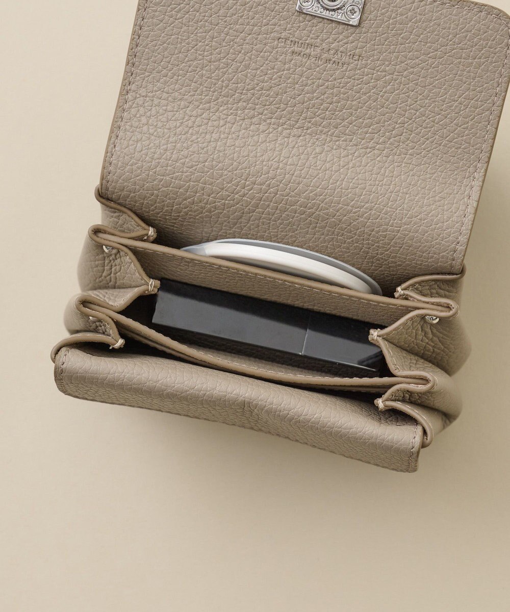 IACUCCI アバ ウォレット CERVO 