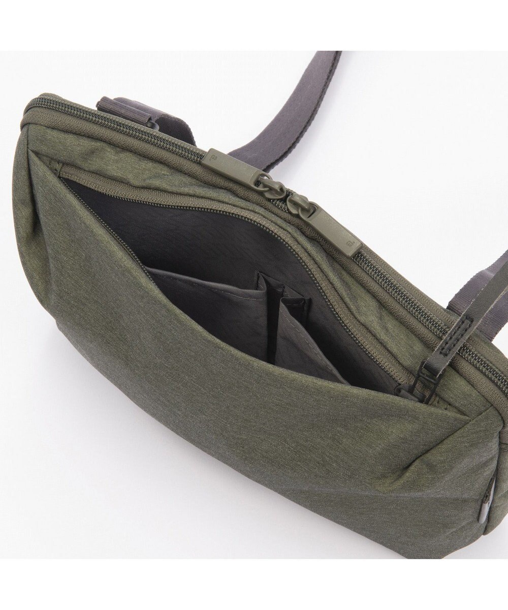 ACE BAGS & LUGGAGE ace. ジェンドリー ショルダーバッグ 67301 