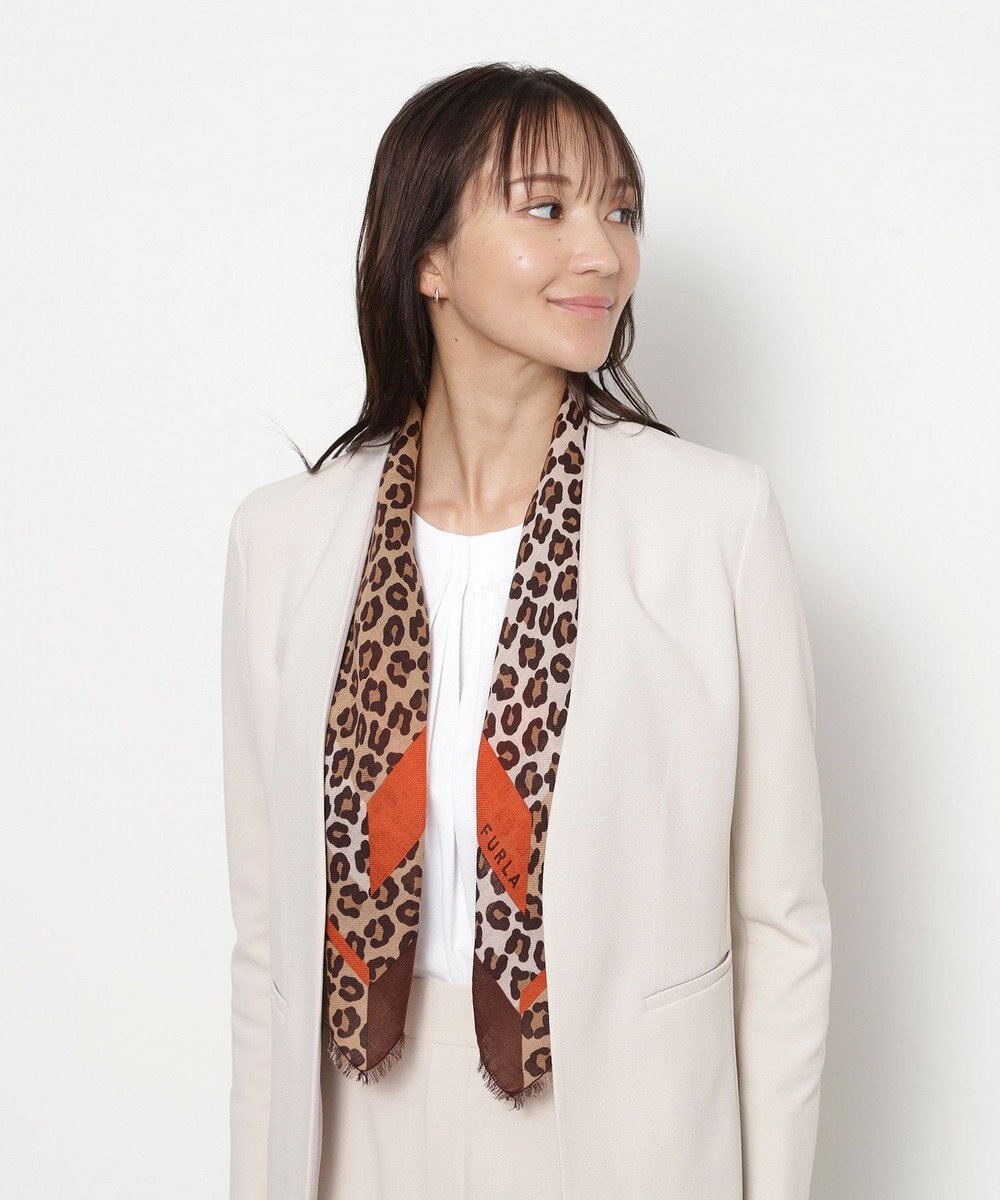 MOONBAT FURLA(フルラ）レオパードウールスカーフ 80×80㎝ 