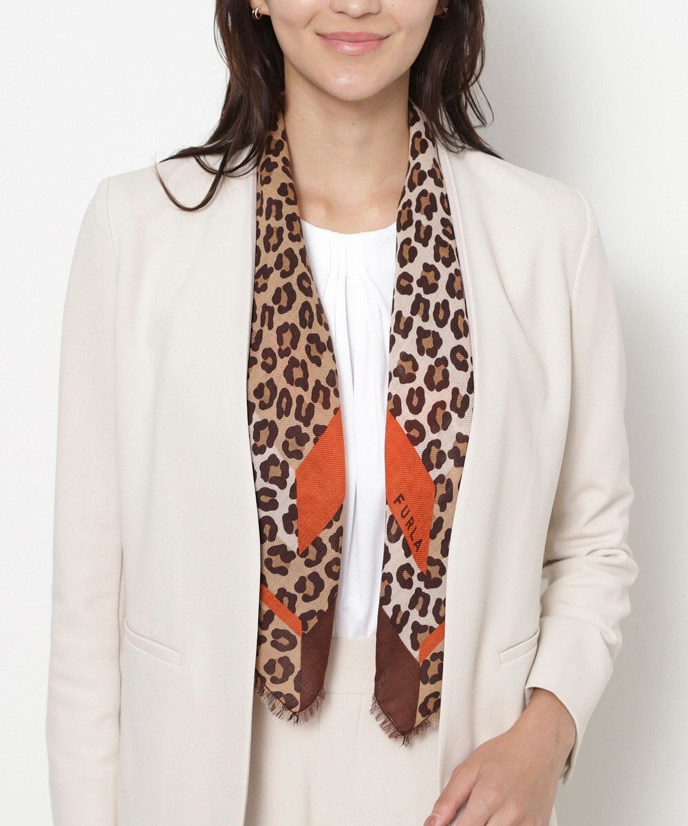 MOONBAT FURLA(フルラ）レオパードウールスカーフ 80×80㎝ 