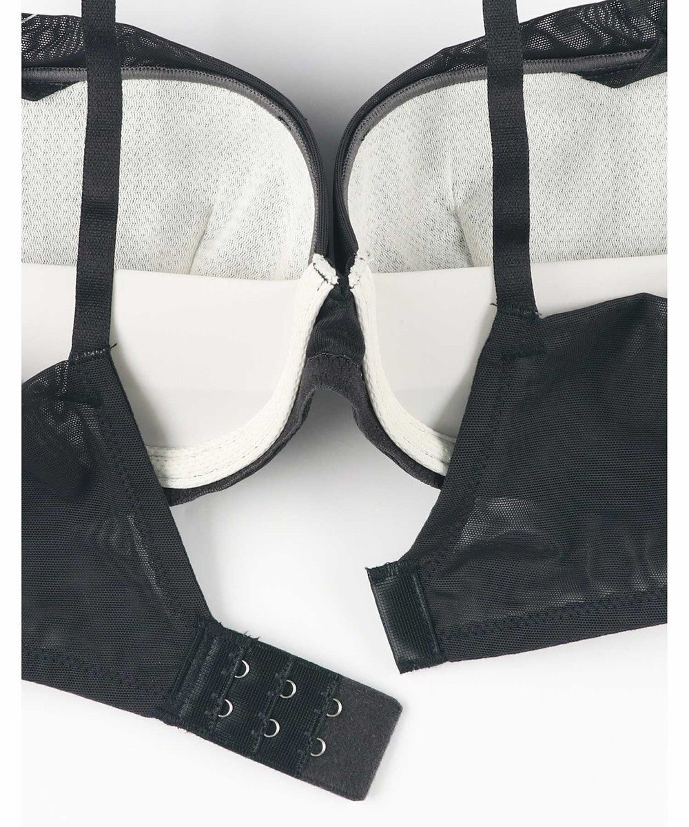 une nana cool 【ノンワイヤーブラ】ぷっくり上胸と背中すっきり BRAGENIC シンプル 