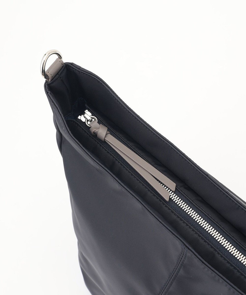 Y'SACCS ツイルナイロン　カーブショルダー　Mサイズ 