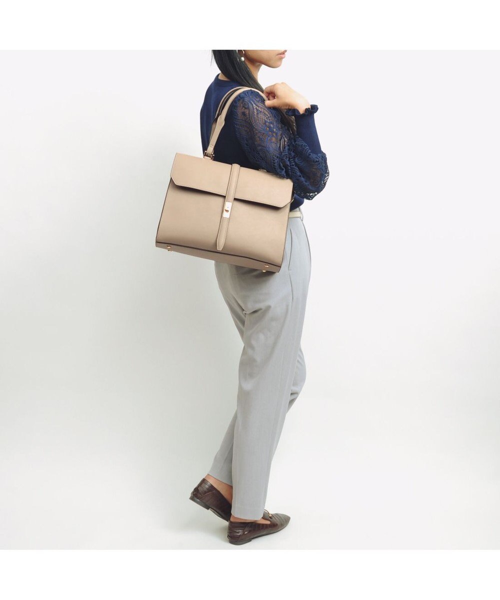 UNBILLION cachecache WEB限定ヒネリディテールA4トートバッグ 