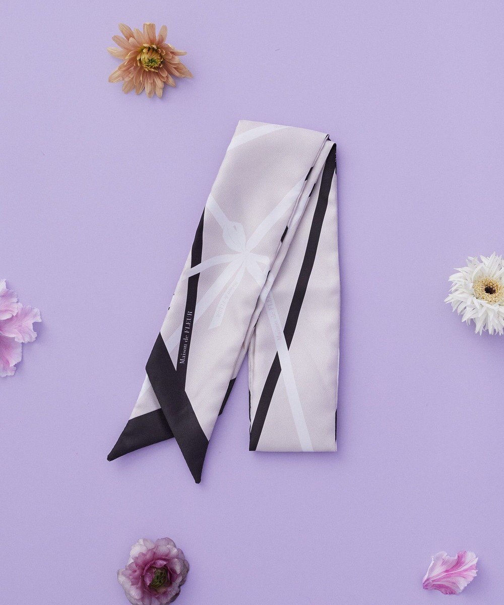 Maison de FLEUR リボンモチーフ柄スカーフ 