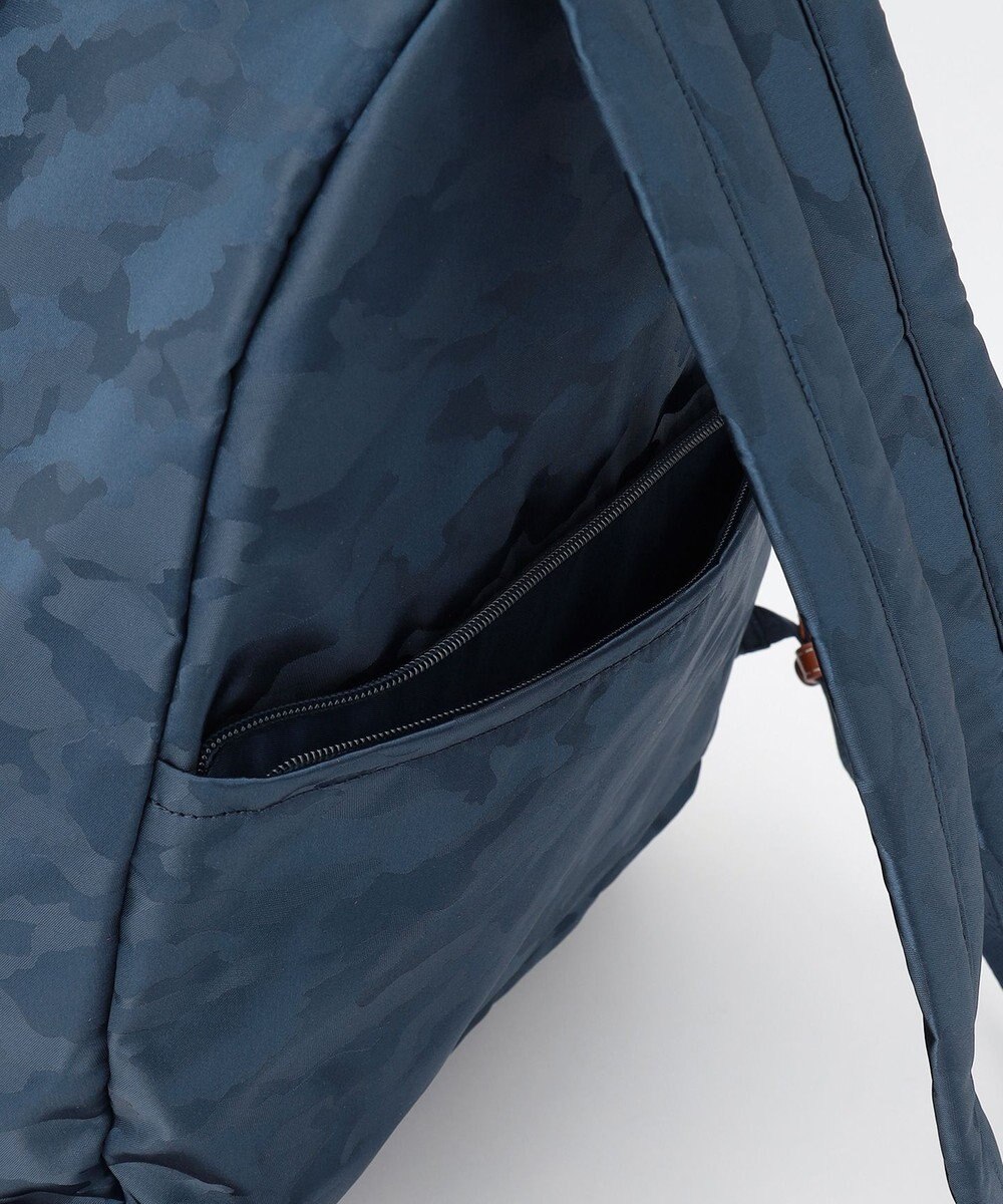 LA BAGAGERIE カモフラジャカード はっ水スマートリュック 