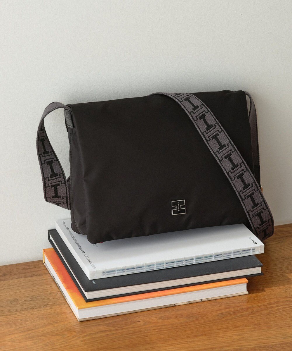 IACUCCI アーゴ ミディアムショルダー NYLON/CERVO 