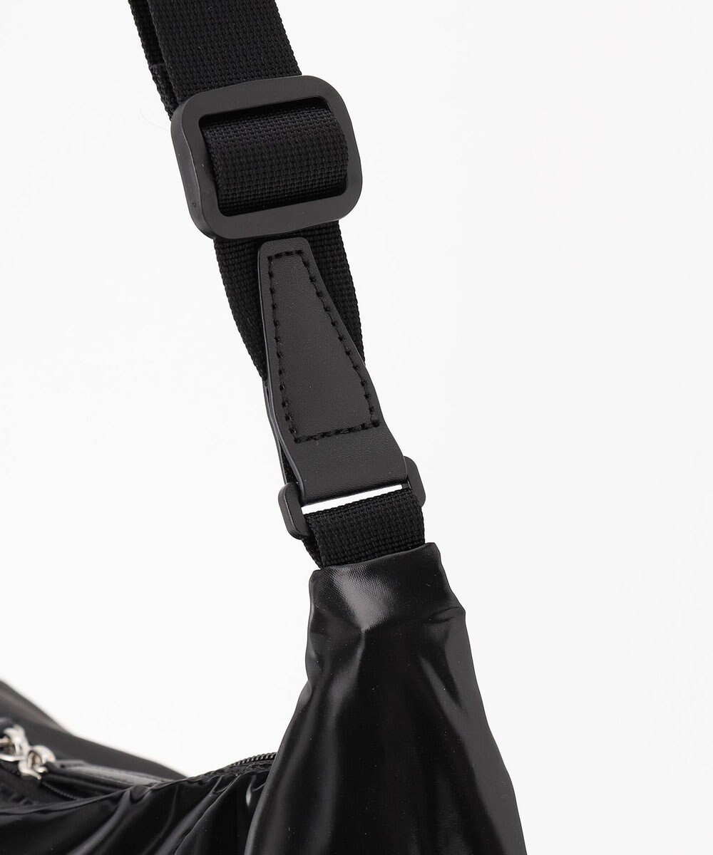 LA BAGAGERIE メタリックドロストポケット　ショルダーバッグ 