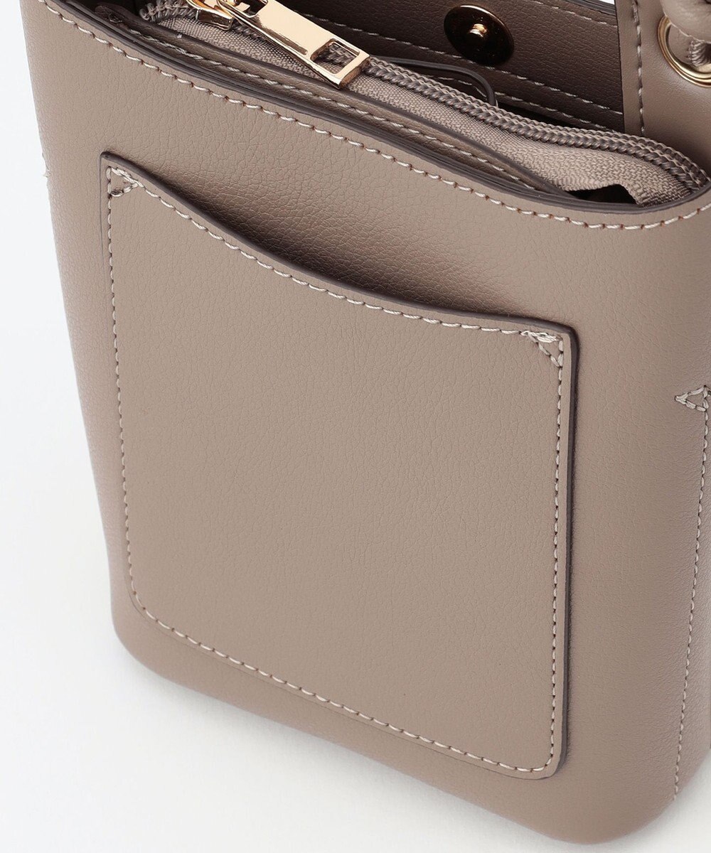 LA BAGAGERIE 【maison vert】 【多収納】ノットデザインポシェット 