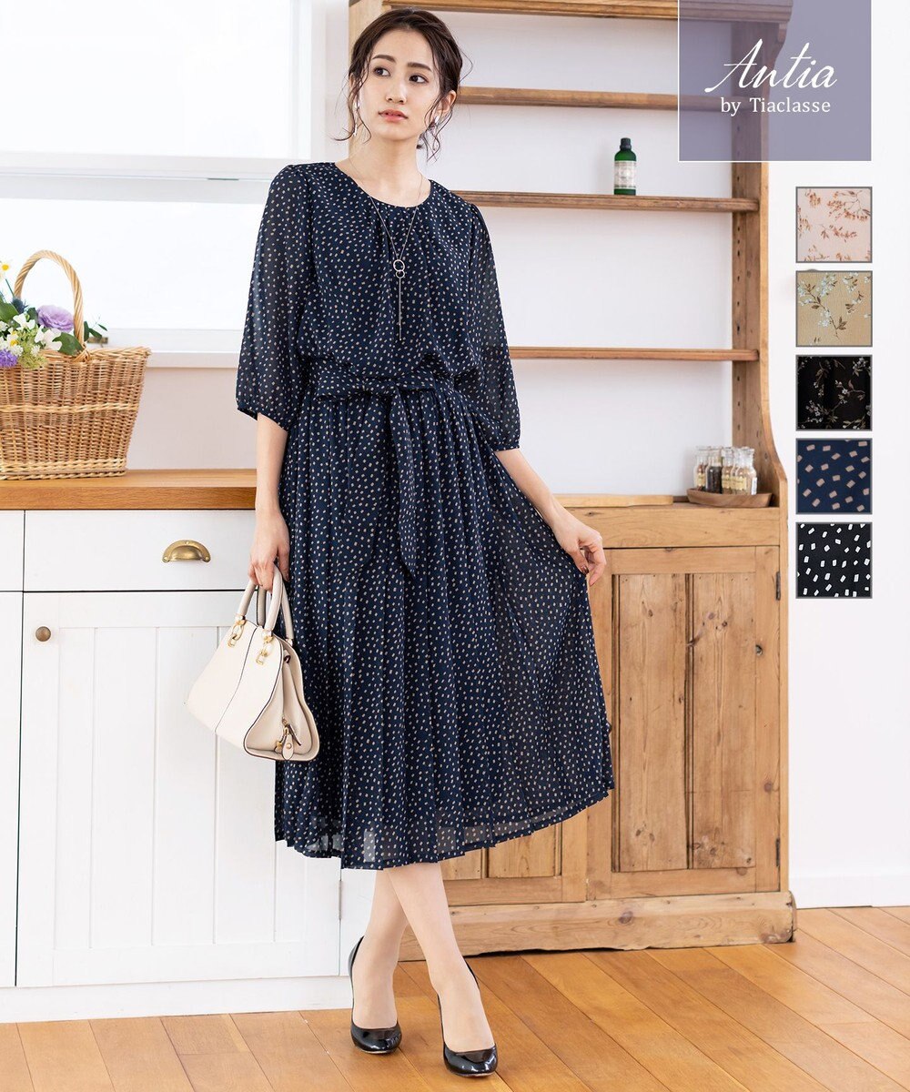 Antia 洗える 程良い透け感の総柄シフォンワンピース Tiaclasse ファッション通販 公式通販 オンワード クローゼット Antia 洗える 程良い透け感の総柄シフォンワンピース Tiaclasse ファッション通販 公式通販 オンワード クローゼット