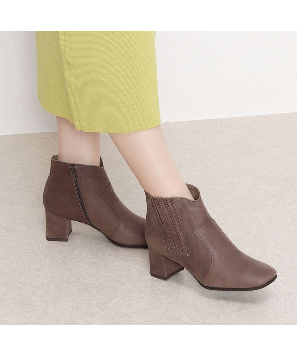 MODE ET JACOMO <D'ICI>【３E】ウエスタンタイプチャンキーヒールショートブーツ 