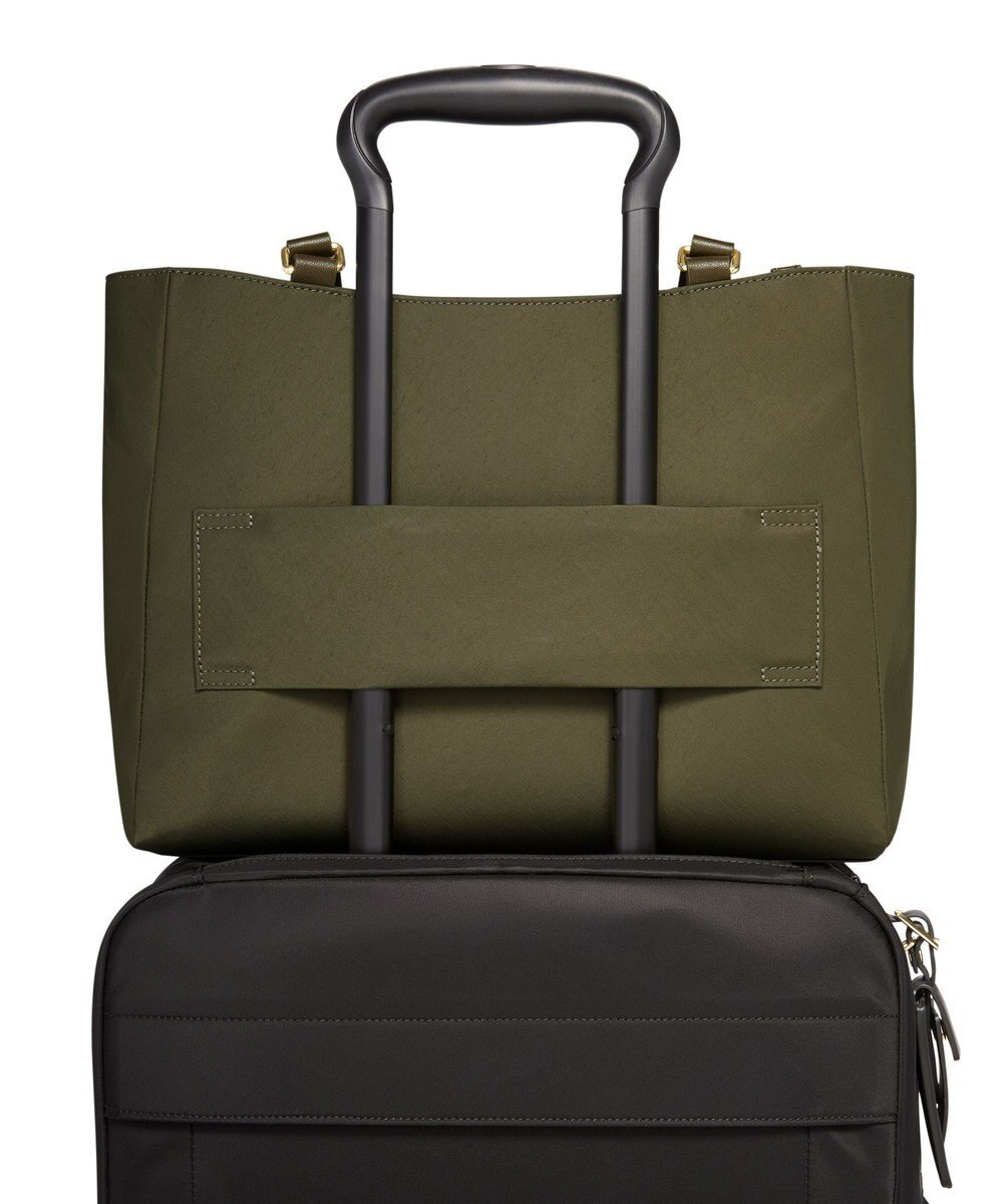 TUMI VOYAGEUR 「ヴァレッタ」ミディアム・トート 