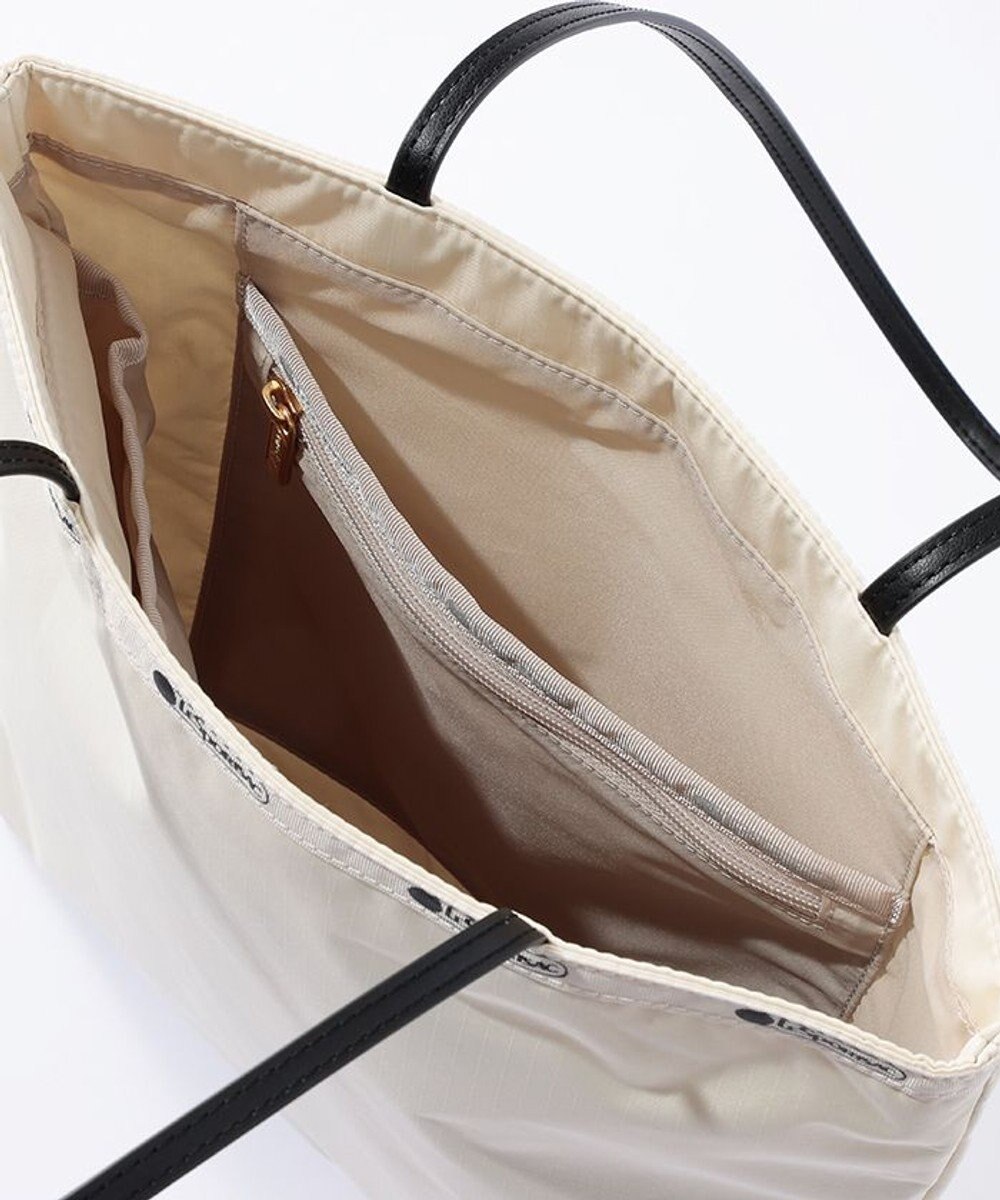 LeSportsac VERTICAL CITY TOTE/アップタウンサンドバー/ブラック 