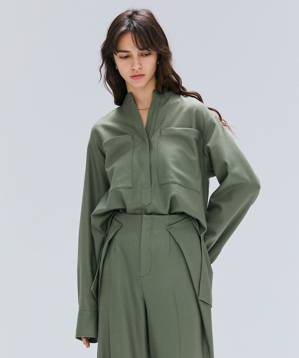 BEIGE， 【VERY NaVY12月号掲載】TERNES / ビックポケットプルオーバーウールブラウス 