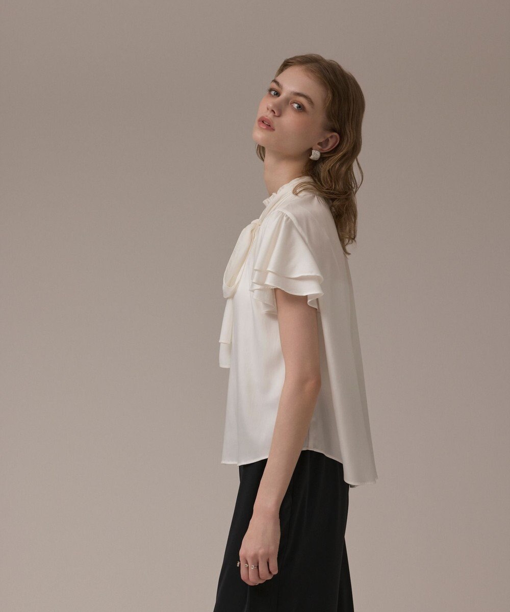 GRACE CONTINENTAL フリルボウタイブラウス 