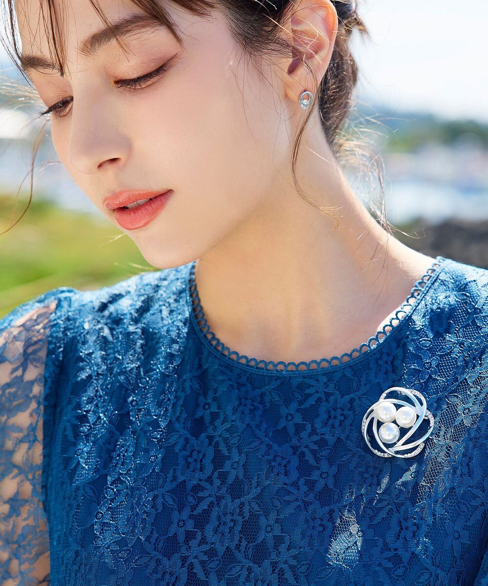 Tiaclasse 3粒パールブローチ 