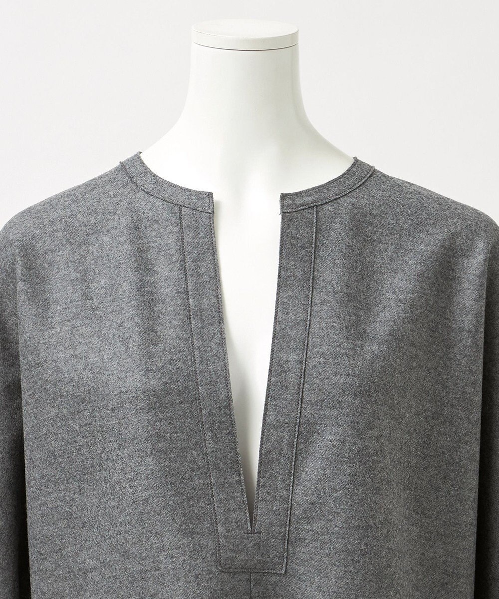 23区 【エステータ】ウールツイルジャージー スリットネック ブラウス 