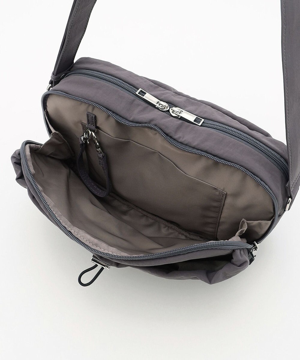 LA BAGAGERIE 【MONICA】クリンクルナイロン　ドロストショルダーバッグ 