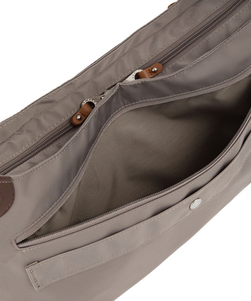 ACE BAGS & LUGGAGE PROGRES アベス ショルダーバッグ 舟形 20183 プログレ 