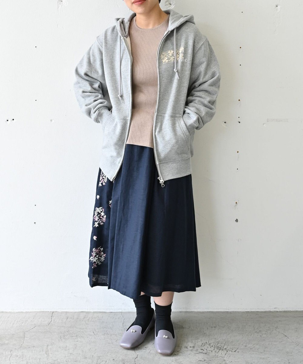 muuc 〈コットン100% 12.7オンス生地＆裏面パイル〉花刺繍のWジップパーカー 