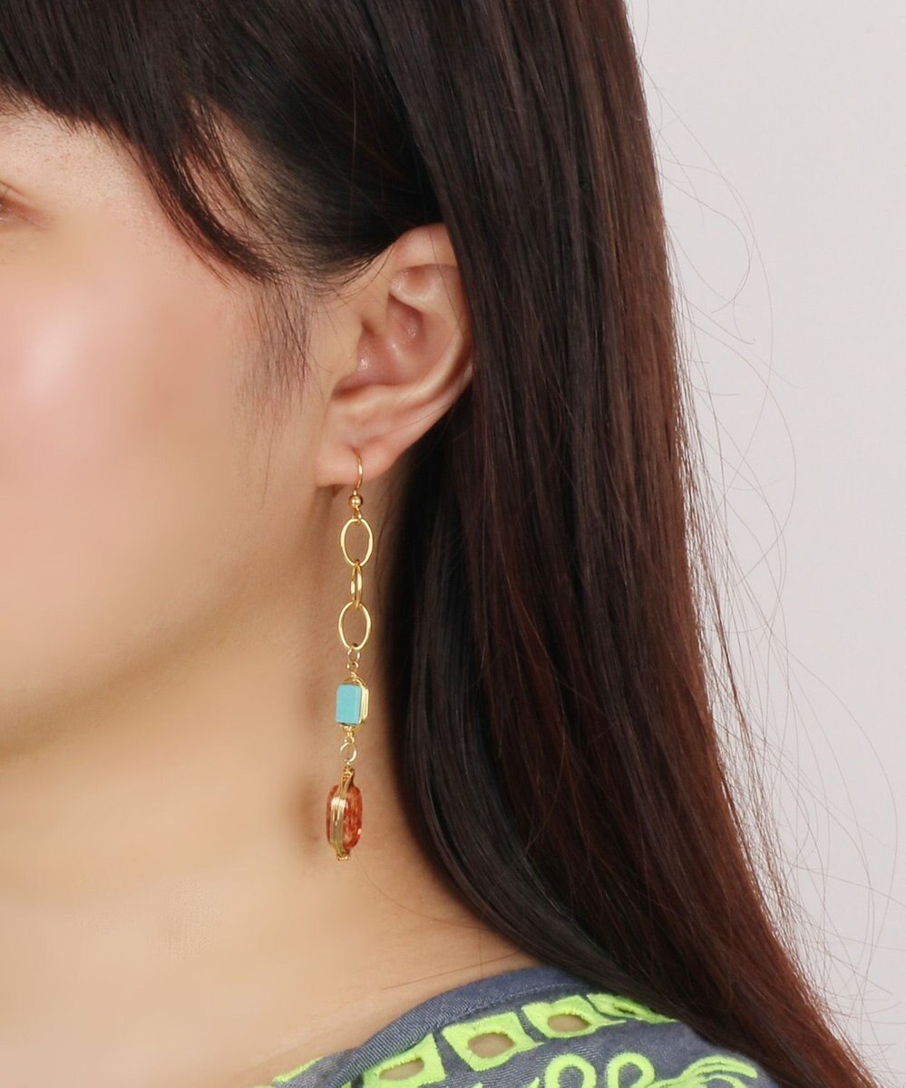 専用 Tomoneel：大人のための 天然シエル 専用 扇形ピアス